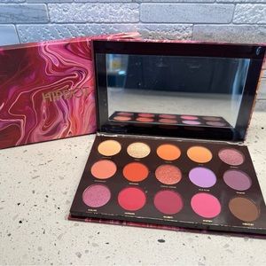 NEW in packaging HipDot Zion Eyeshadow Palette